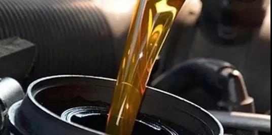 機油種類百科大全，不再傻傻分不清！